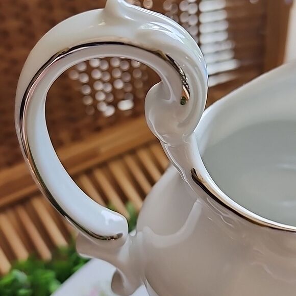 Vintage Johann Haviland Bavaria Germany Floral Creamer Pitcher & Tray - Picture 11 of 12